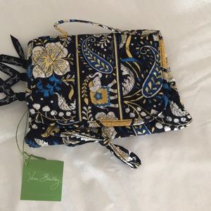 Vera Bradley Essentials Cosmetic Ellie Blue
